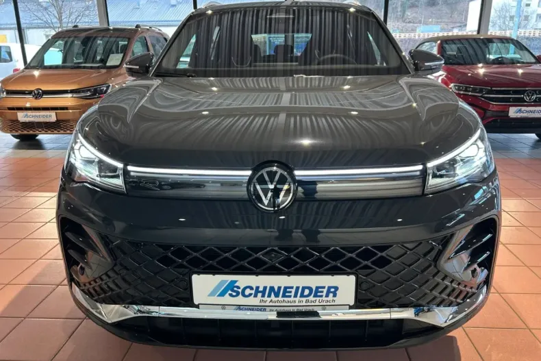 Volkswagen Tiguan din 2024 cu 71.645 km - oferta VOL178241 - foto 2