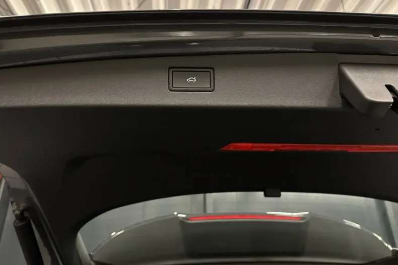 Volkswagen Tiguan din 2024 cu 37.000 km - oferta VOL178242 - foto 33