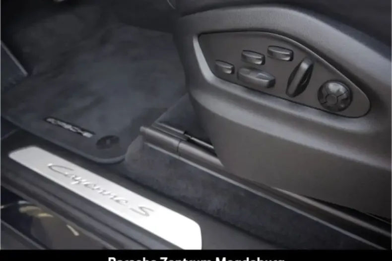 Porsche Cayenne din 2024 cu 22.869 km - oferta POR178243 - foto 26