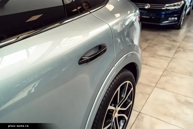 Porsche Cayenne din 2022 cu 59.990 km - oferta POR178244 - foto 13