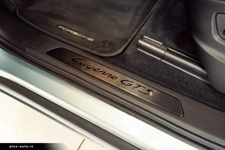 Porsche Cayenne din 2022 cu 59.990 km - oferta POR178244 - foto 20