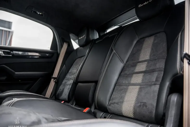 Porsche Cayenne din 2023 cu 78.040 km - oferta POR178246 - foto 33