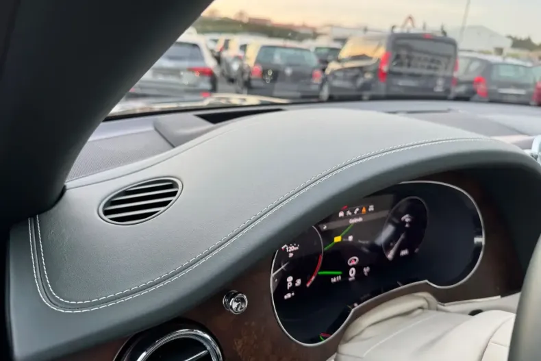 Bentley Bentayga din 2022 cu 14.000 km - oferta BEN178250 - foto 27