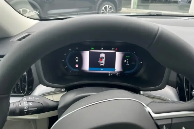 Volvo V60 din 2024 cu 15.325 km - oferta VOL178255 - foto 10