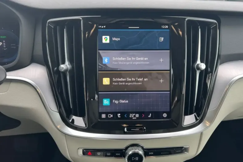 Volvo V60 din 2024 cu 15.325 km - oferta VOL178255 - foto 11