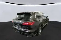 Volkswagen Touareg din 2022 cu 84.306 km - oferta VOL178264 - foto 4