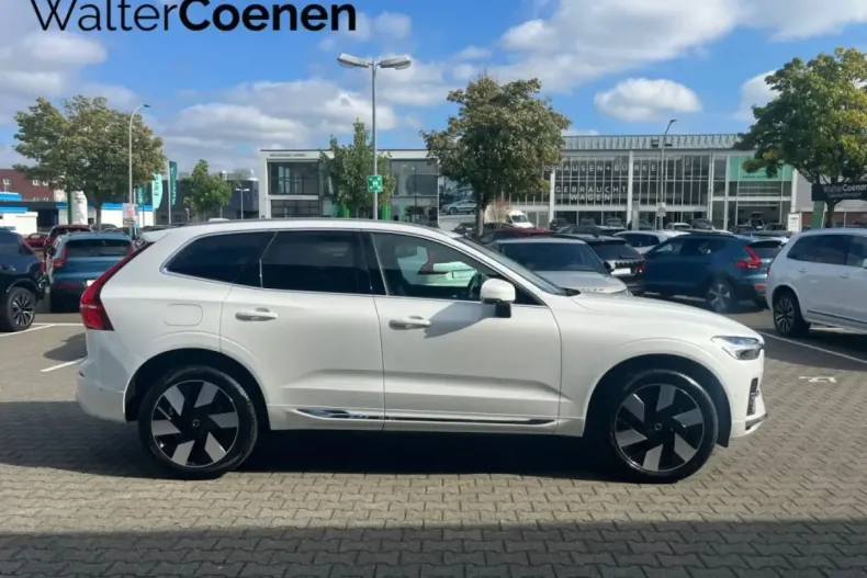 Volvo XC60 din 2025 cu 15.350 km - oferta VOL178265 - foto 3