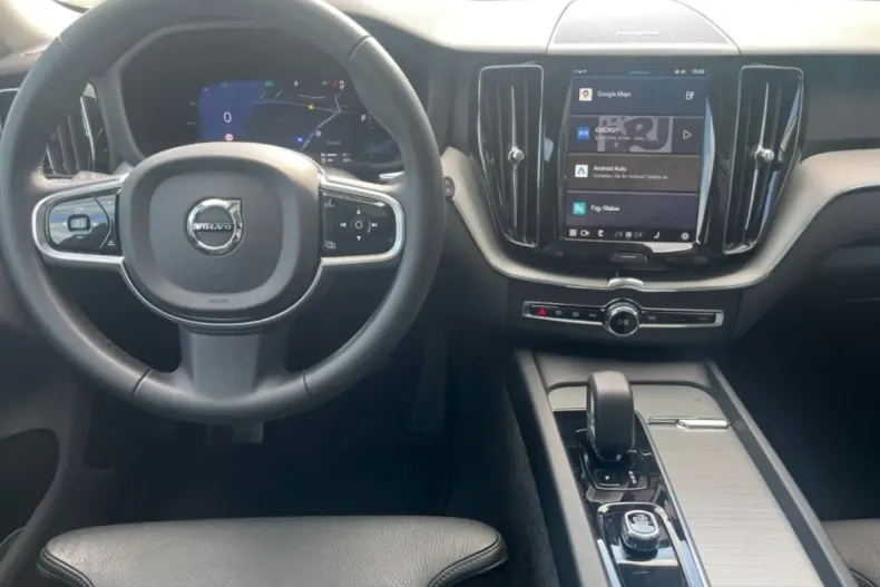 Volvo XC60 din 2025 cu 15.350 km - oferta VOL178265 - foto 8