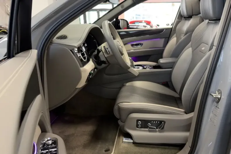 Bentley Bentayga din 2023 cu 7.500 km - oferta BEN178266 - foto 24