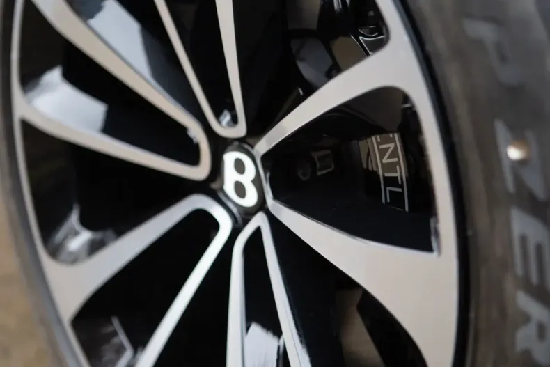 Bentley Bentayga din 2022 cu 13.380 km - oferta BEN178269 - foto 7