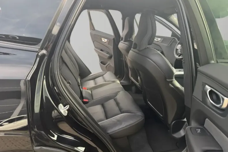 Volvo XC60 din 2023 cu 71.300 km - oferta VOL178271 - foto 19