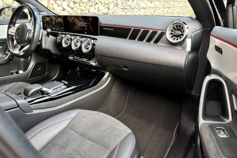 Mercedes-Benz A 35 AMG din 2022 cu 57.681 km - oferta MER178283 - foto 23