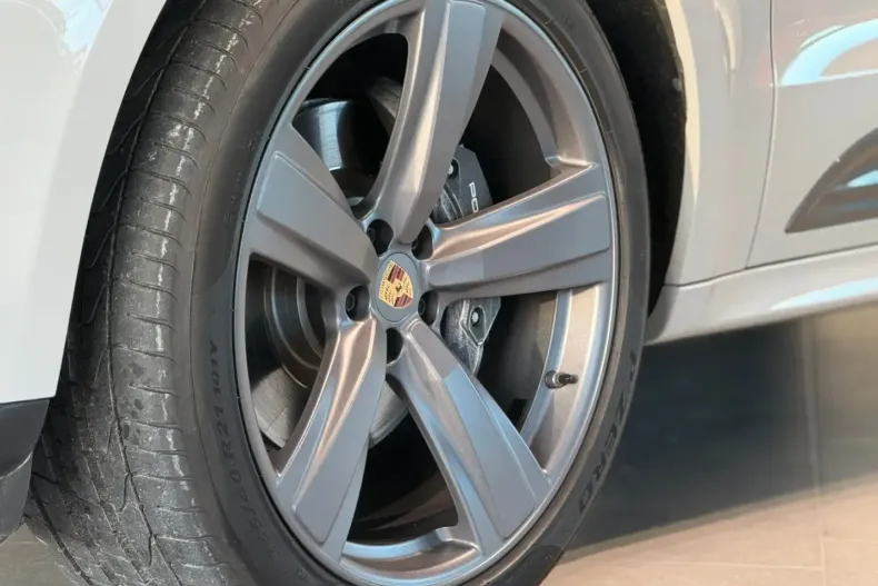 Porsche Macan din 2023 cu 77.821 km - oferta POR178284 - foto 9