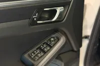 Porsche Macan din 2023 cu 77.821 km - oferta POR178284 - foto 10