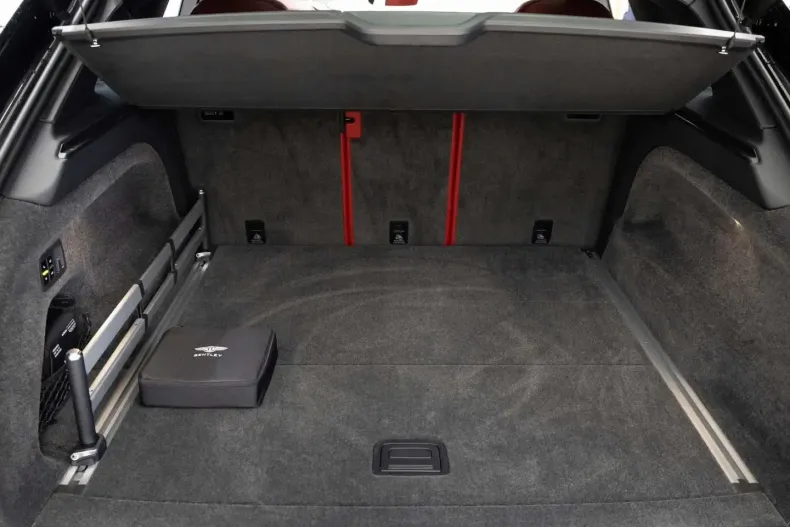 Bentley Bentayga din 2024 cu 13.500 km - oferta BEN178293 - foto 24