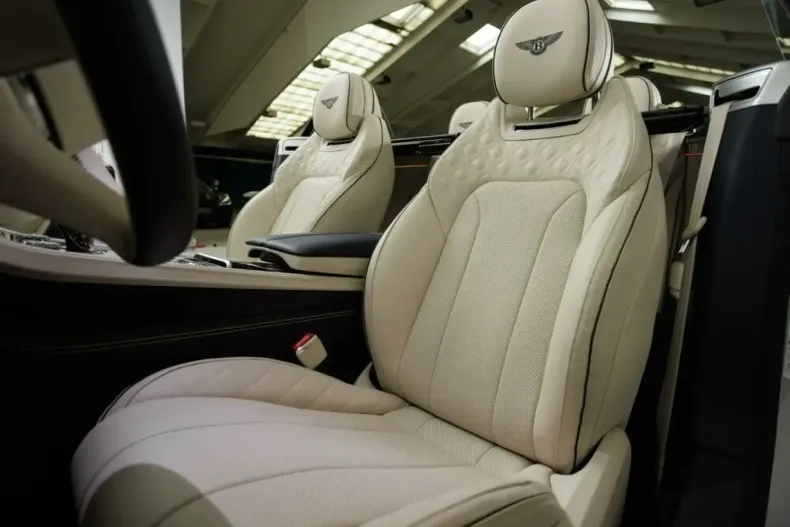 Bentley Continental din 2024 cu 4.251 km - oferta BEN178307 - foto 22