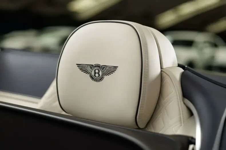 Bentley Continental din 2024 cu 4.251 km - oferta BEN178307 - foto 26