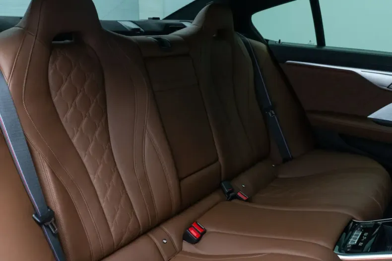 BMW M8 din 2022 cu 15.351 km - oferta BMW178346 - foto 27