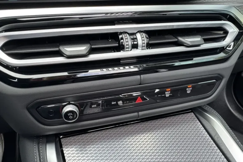 BMW M4 din 2024 cu 7.900 km - oferta BMW178347 - foto 24