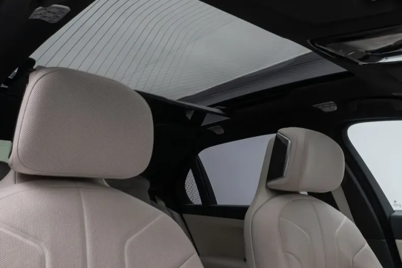 BMW M760 din 2024 cu 58.713 km - oferta BMW178348 - foto 31