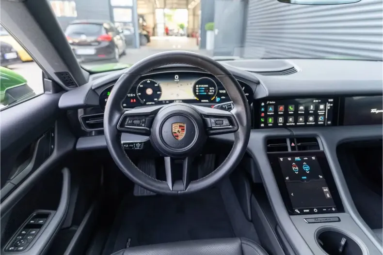 Porsche Taycan din 2022 cu 67.100 km - oferta POR178354 - foto 22