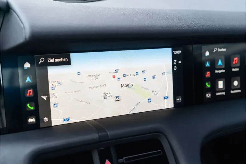 Porsche Taycan din 2022 cu 67.100 km - oferta POR178354 - foto 33