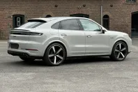 Porsche Cayenne din 2023 cu 4.950 km - oferta POR178360 - foto 1