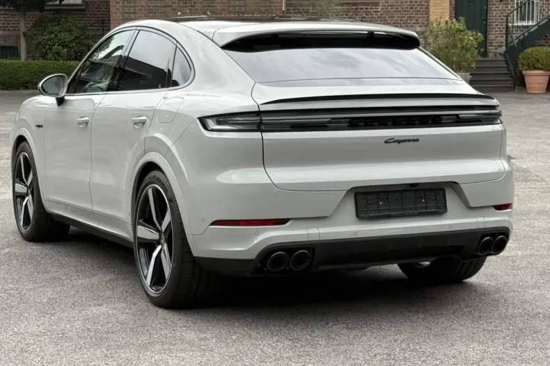 Porsche Cayenne din 2023 cu 4.950 km - oferta POR178360 - foto 18