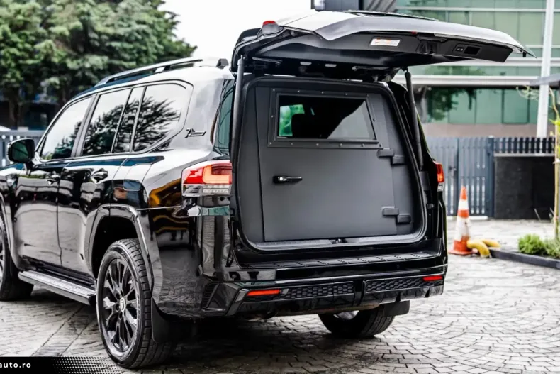 Toyota Land Cruiser din 2025 cu 0 km - oferta TOY178363 - foto 9