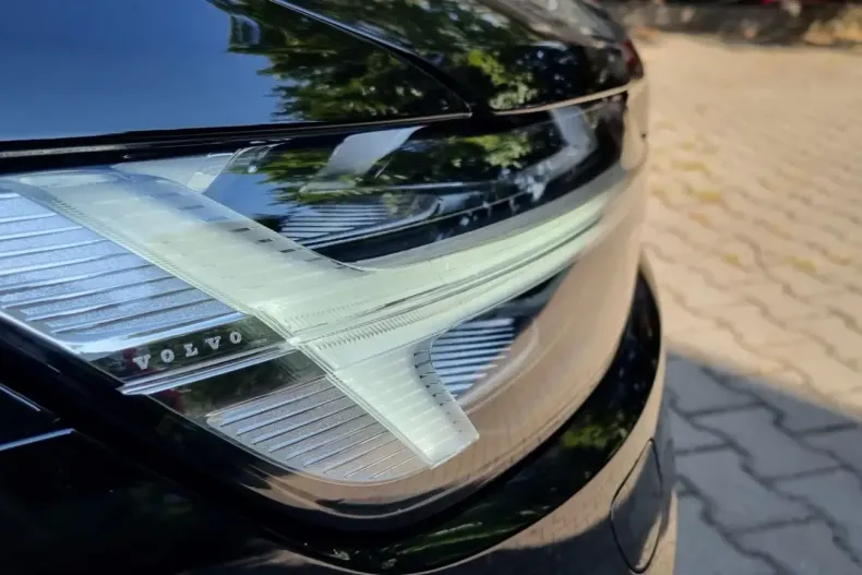Volvo V60 din 2024 cu 20.400 km - oferta VOL178366 - foto 12