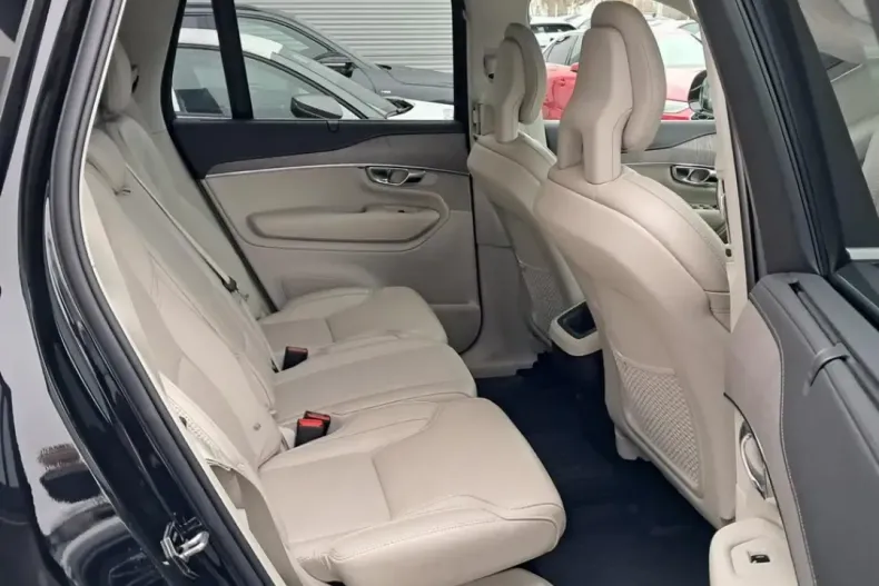 Volvo XC90 din 2021 cu 104.782 km - oferta VOL178368 - foto 12