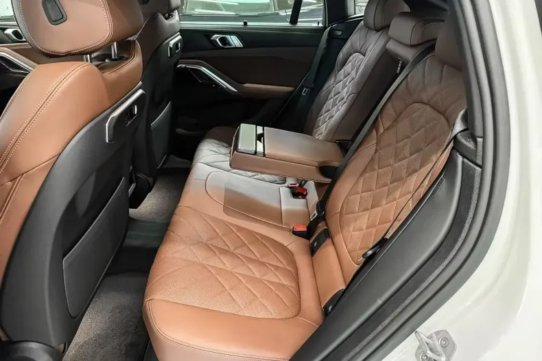 BMW X6 din 2026 cu 5 km - oferta BMW178372 - foto 11