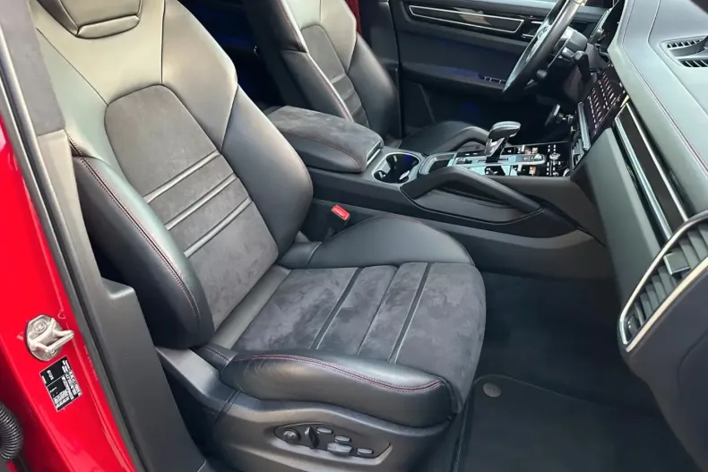 Porsche Cayenne din 2023 cu 33.030 km - oferta POR178384 - foto 14