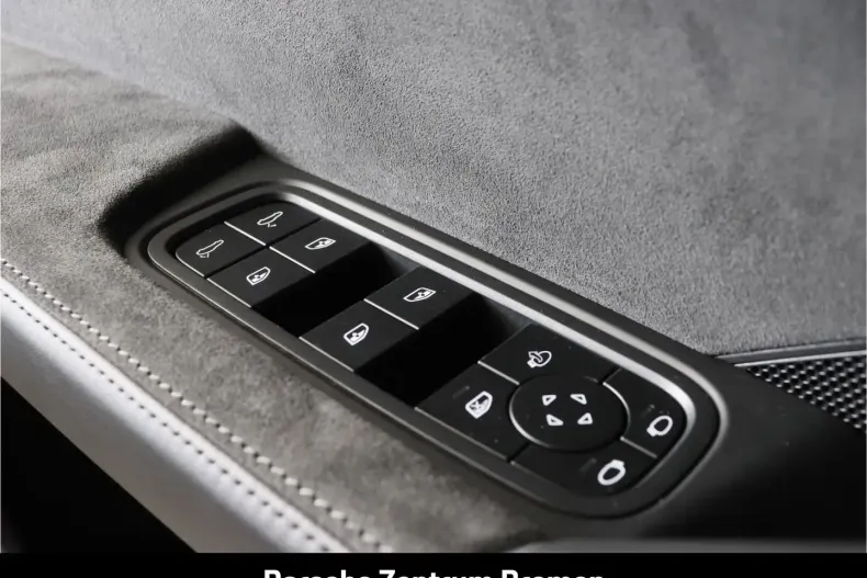 Porsche Cayenne din 2022 cu 24.302 km - oferta POR178386 - foto 35