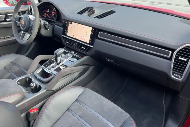 Porsche Cayenne din 2022 cu 4.800 km - oferta POR178387 - foto 9