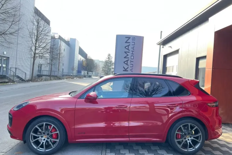 Porsche Cayenne din 2022 cu 4.800 km - oferta POR178387 - foto 26