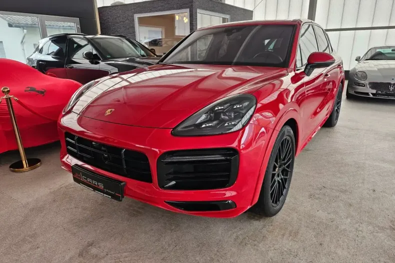 Porsche Cayenne din 2022 cu 65.000 km - oferta POR178388 - foto 1