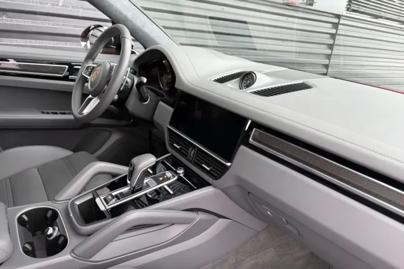 Porsche Cayenne din 2022 cu 74.800 km - oferta POR178389 - foto 13