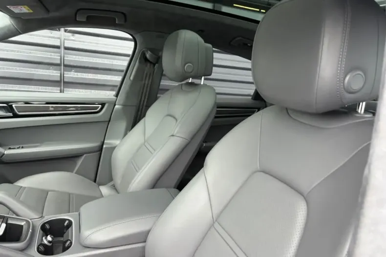 Porsche Cayenne din 2022 cu 74.800 km - oferta POR178389 - foto 29