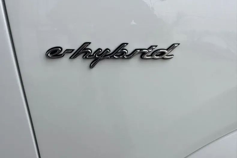 Porsche Cayenne din 2022 cu 59.850 km - oferta POR178390 - foto 4