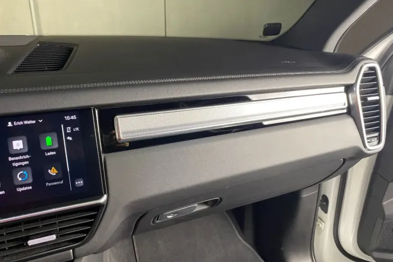 Porsche Cayenne din 2022 cu 35.900 km - oferta POR178391 - foto 24