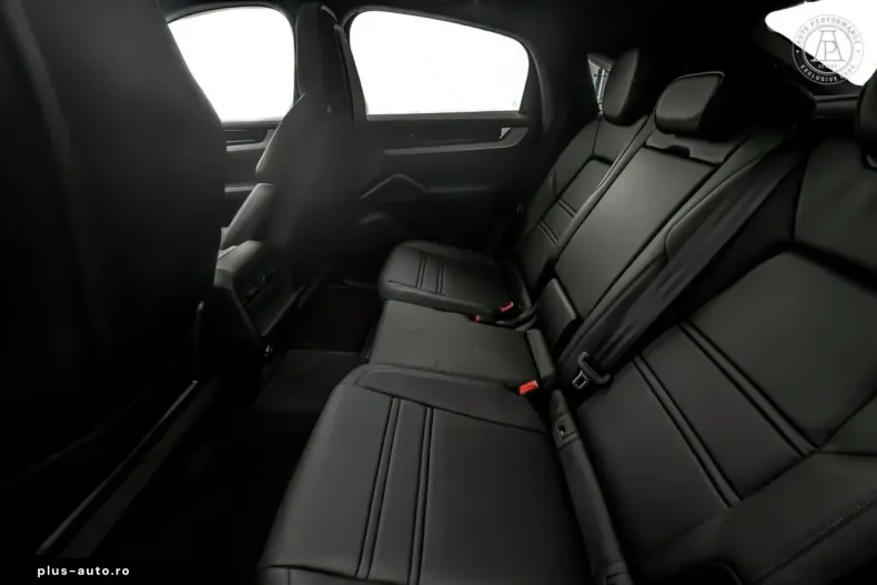 Porsche Cayenne din 2024 cu 12.530 km - oferta POR178392 - foto 7