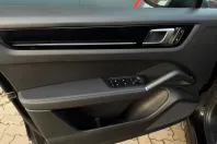 Porsche Cayenne din 2022 cu 40.800 km - oferta POR178396 - foto 24