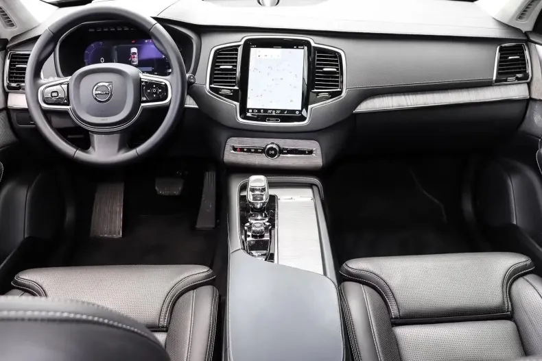 Volvo XC90 din 2023 cu 32.200 km - oferta VOL178404 - foto 9