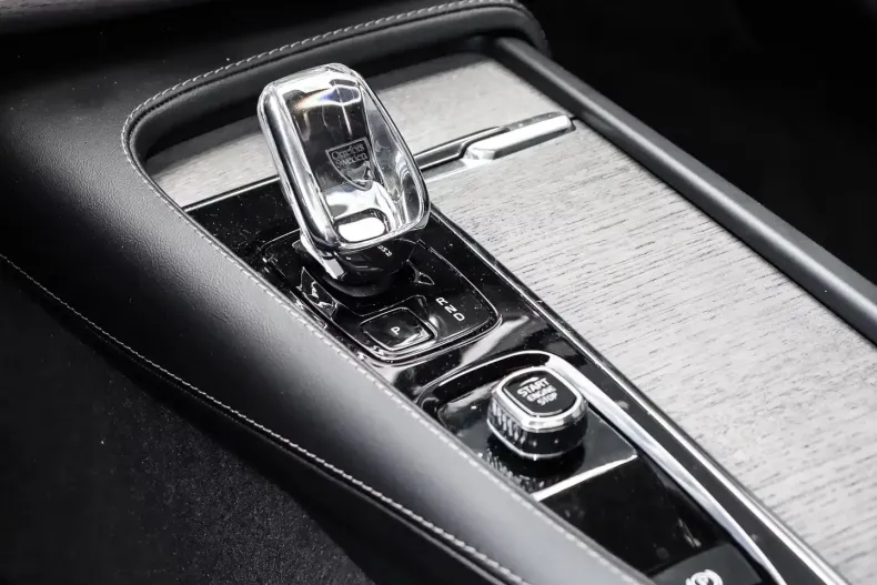 Volvo XC90 din 2023 cu 32.200 km - oferta VOL178404 - foto 12