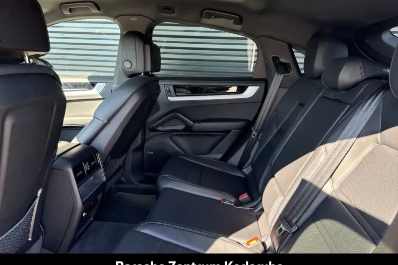 Porsche Cayenne din 2024 cu 19.990 km - oferta POR178406 - foto 17