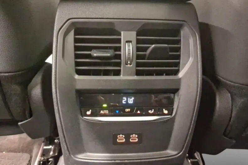 BMW 330 din 2021 cu 76.930 km - oferta BMW178416 - foto 9