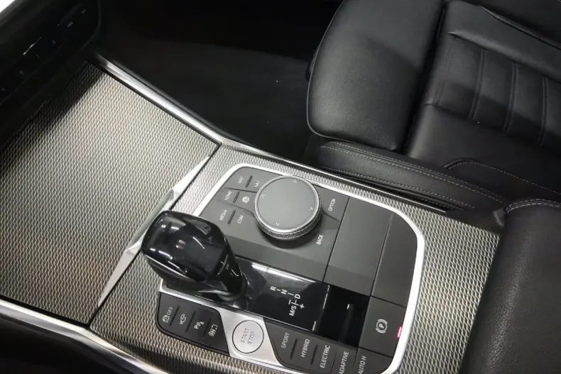 BMW 330 din 2021 cu 76.930 km - oferta BMW178416 - foto 11