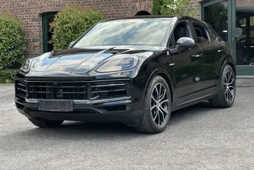 Porsche Cayenne din 2023 - oferta POR178418