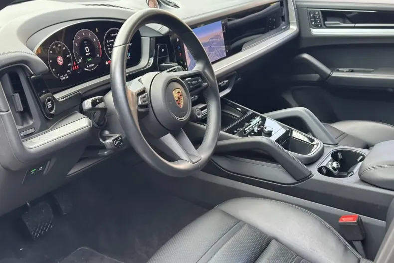 Porsche Cayenne din 2023 cu 23.400 km - oferta POR178418 - foto 2